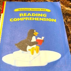 Edition Scholastic - 1st Grade Workbook with Motivational stickers